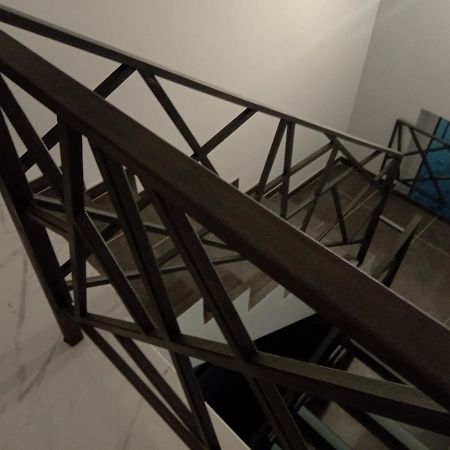 39 Apart Hotel Лвив Екстериор снимка