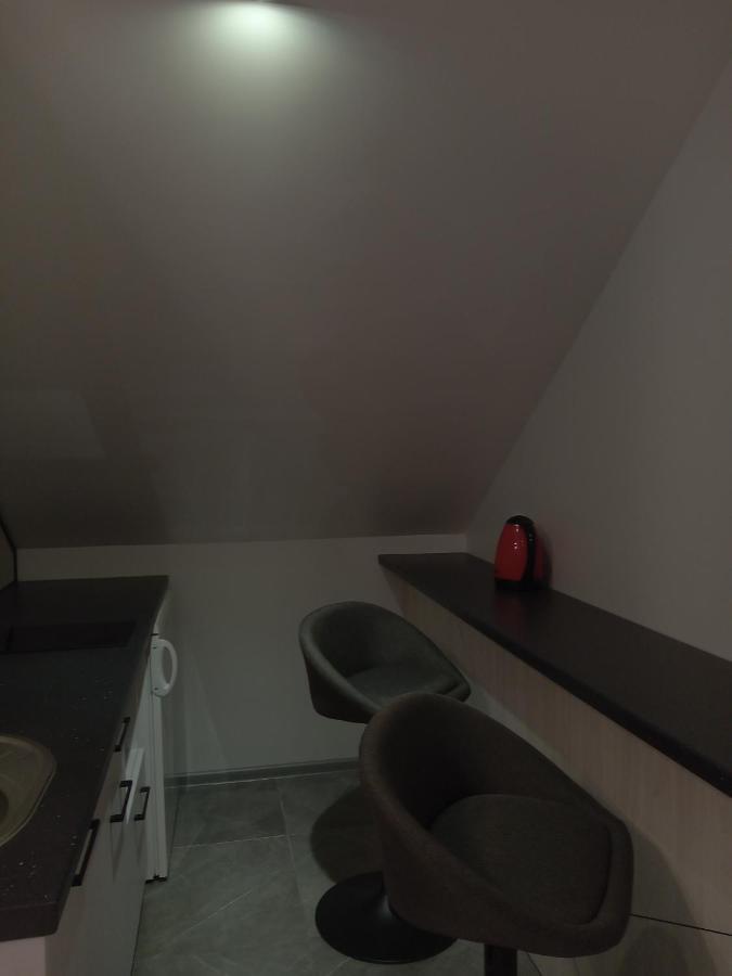39 Apart Hotel Лвив Екстериор снимка