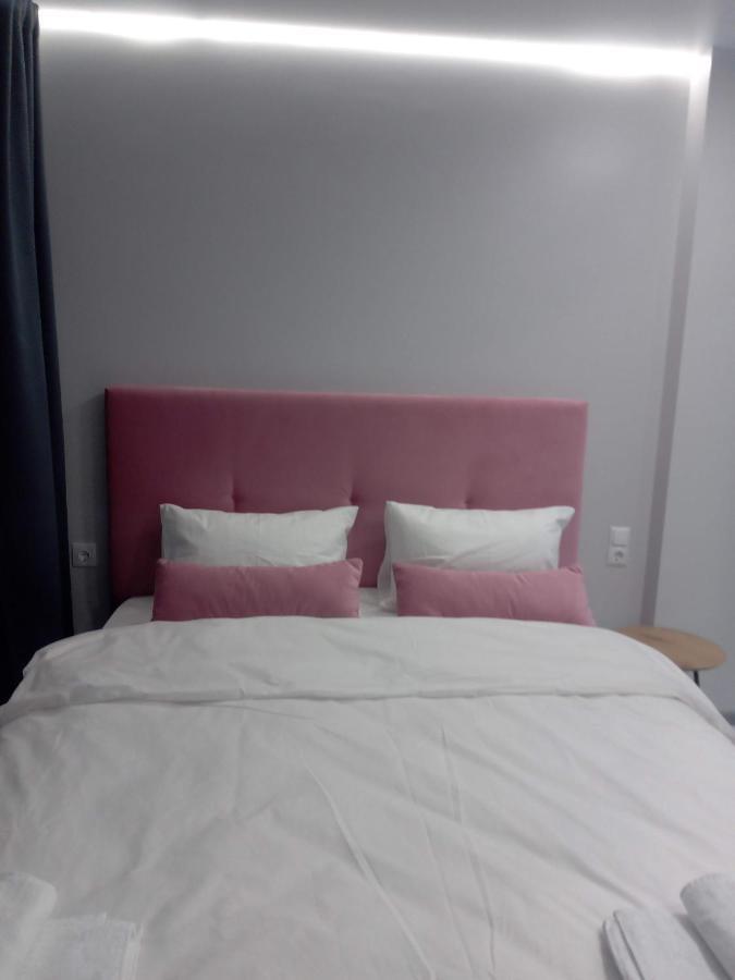 39 Apart Hotel Лвив Екстериор снимка