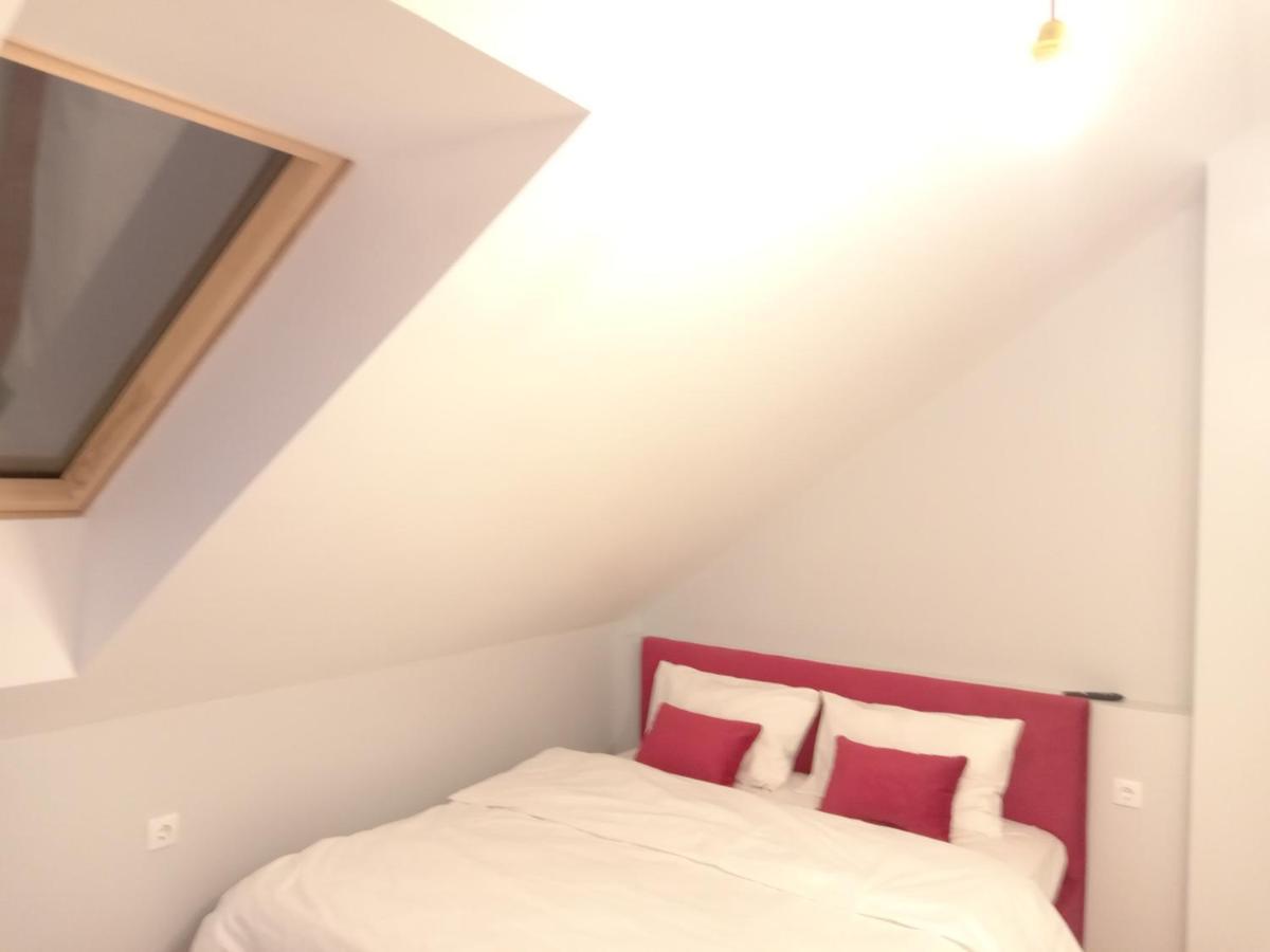 39 Apart Hotel Лвив Екстериор снимка