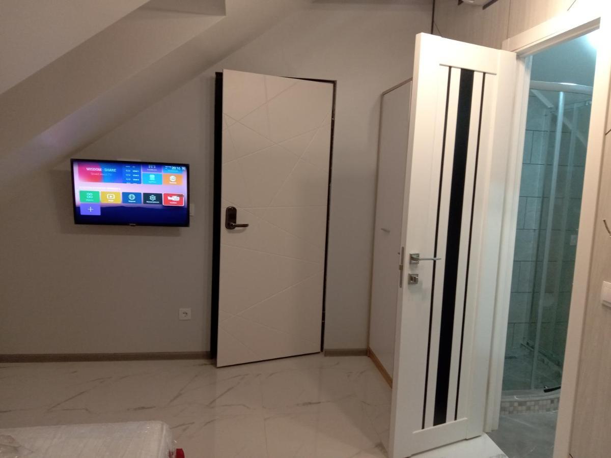 39 Apart Hotel Лвив Екстериор снимка
